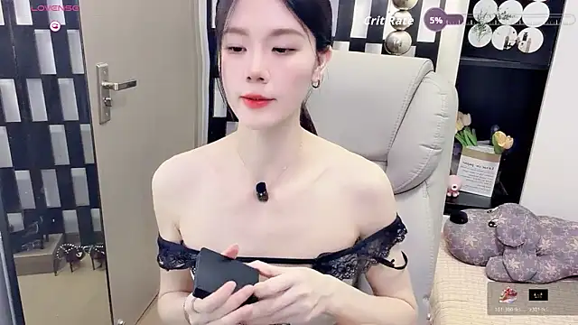 Yueyue-MM online show from June 2026 02:51:01 PM
