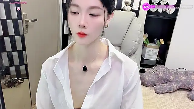 Yueyue-MM online show from July 2026 01:54:02 AM