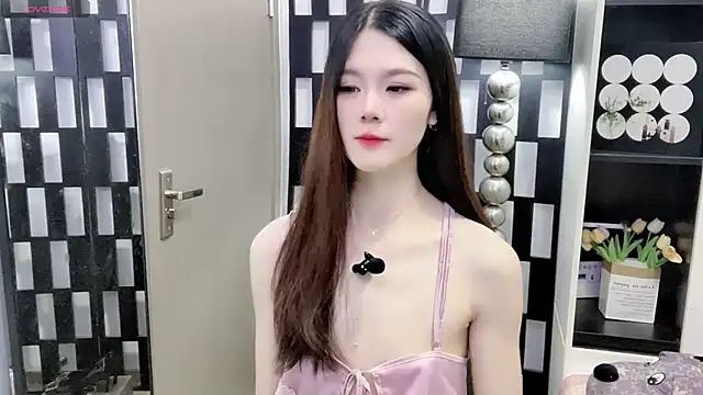 Yueyue-MM online show from October 2025 12:31:02 AM