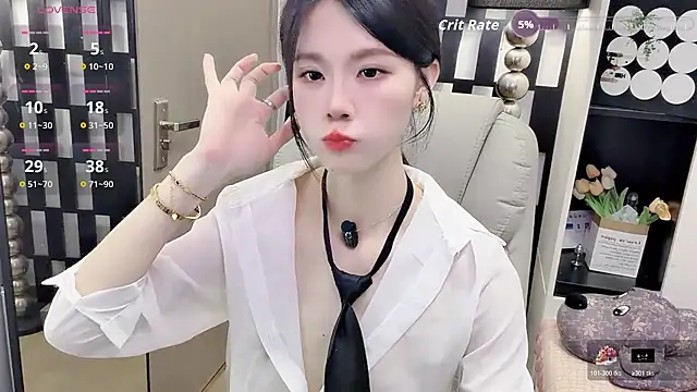Yueyue-MM online show from April 2026 12:56:02 PM