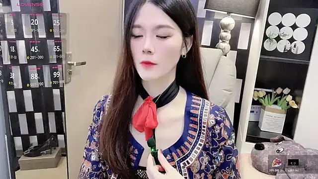 Yueyue-MM online show from November 2025 01:38:01 AM