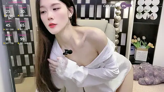 Yueyue-MM online show from March 2026 01:33:02 PM