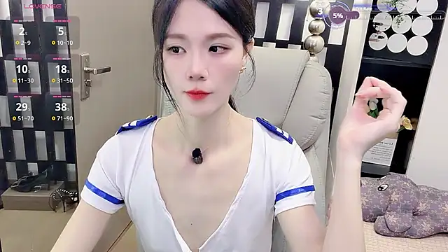 Yueyue-MM online show from May 2026 02:04:01 AM
