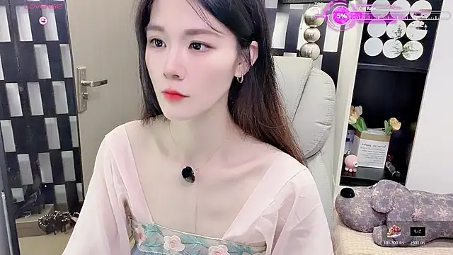 Yueyue-MM online show from June 2026 02:00:02 AM