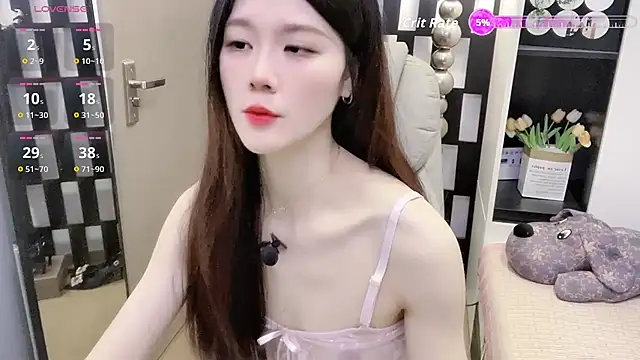 Snapshot of Yueyue-MM chatting on January 2026 01:42:02 AM Yueyue-MM online show from January 2026 01:42:02 AM