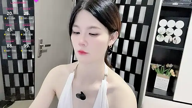 Yueyue-MM online show from September 2025 10:58:02 PM