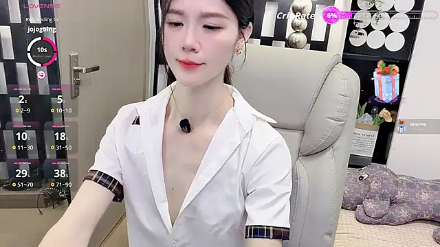 Yueyue-MM online show from May 2026 01:11:02 AM