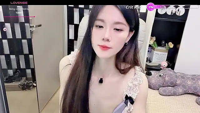 Yueyue-MM online show from July 2026 01:00:02 PM