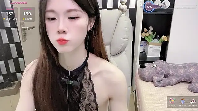 Yueyue-MM online show from April 2026 02:07:02 AM