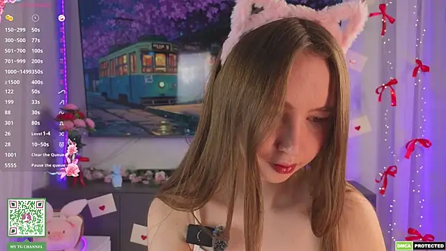 ElfredaTupy online show from April 2026 07:43:02 PM