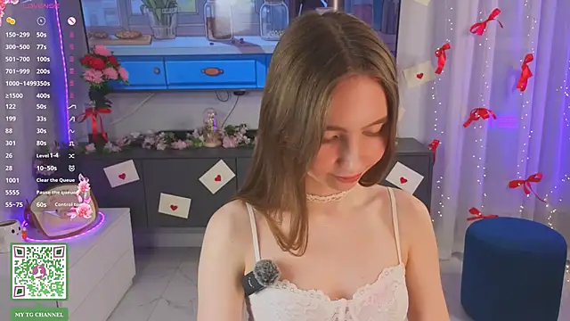 ElfredaTupy online show from March 2026 02:04:02 AM