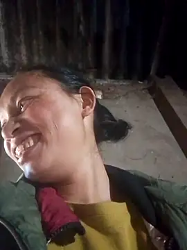 simi-lucy online show from November 2025 09:31:01 AM