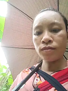 simi-lucy online show from September 2025 05:02:01 AM