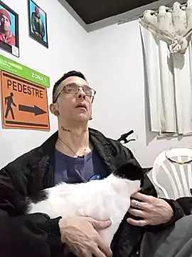 Snapshot of dinho_carioca chatting on October 2025 10:31:02 PM dinho carioca online show from October 2025 10:31:02 PM