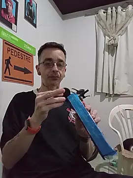 Snapshot of dinho_carioca chatting on November 2025 05:11:02 AM dinho carioca online show from November 2025 05:11:02 AM