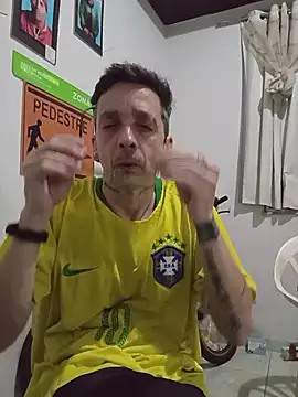 Snapshot of dinho_carioca chatting on December 2025 07:51:01 AM dinho carioca online show from December 2025 07:51:01 AM