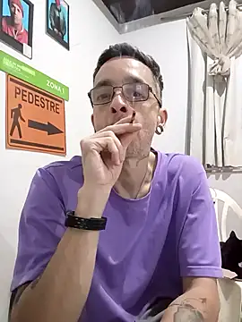 Snapshot of dinho_carioca chatting on October 2025 02:20:01 PM dinho carioca online show from October 2025 02:20:01 PM