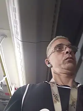 dinho carioca online show from March 2026 12:09:01 PM