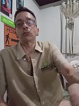 Snapshot of dinho_carioca chatting on December 2025 12:10:01 PM dinho carioca online show from December 2025 12:10:01 PM