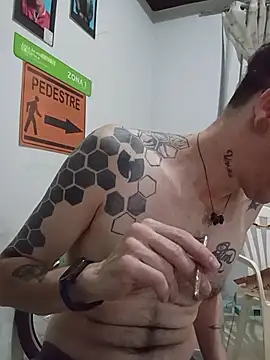 Snapshot of dinho_carioca chatting on December 2025 02:08:02 PM dinho carioca online show from December 2025 02:08:02 PM