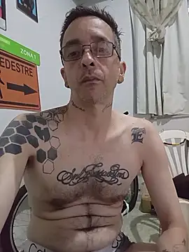 dinho carioca online show from December 2025 04:45:02 AM