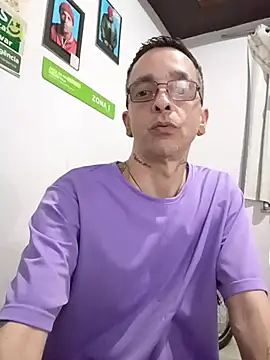 Snapshot of dinho_carioca chatting on September 2025 03:23:01 AM dinho carioca online show from September 2025 03:23:01 AM