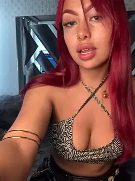 Laila Pink online show from October 2025 07:36:01 PM