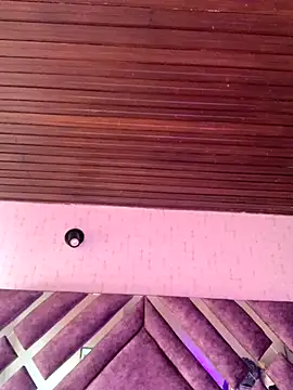 Laila Pink online show from November 2025 06:44:02 PM