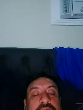 andrerj22 online show from October 2025 05:52:01 AM