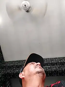 andrerj22 online show from October 2025 04:28:02 PM