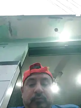 andrerj22 online show from October 2025 08:32:02 PM