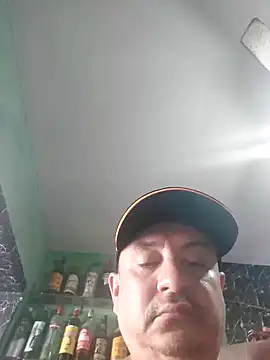 andrerj22 online show from October 2025 06:18:02 PM