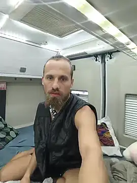 JuliCarl online show from June 2026 06:24:01 AM
