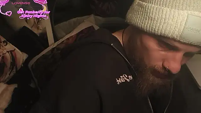 JuliCarl online show from February 2026 02:00:02 AM