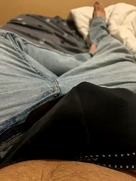 Normalludo0202 online show from November 2025 04:40:02 PM