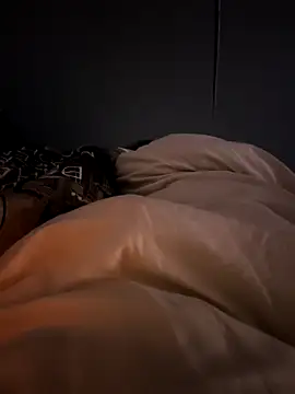 Normalludo0202 online show from December 2025 02:12:02 AM