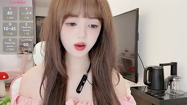 DDDDDoremi online show from February 2026 03:28:01 AM