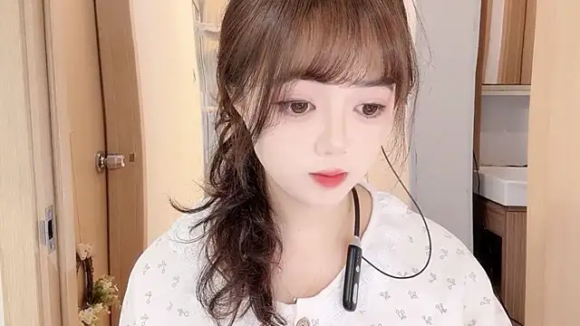 DDDDDoremi online show from October 2025 01:48:04 AM