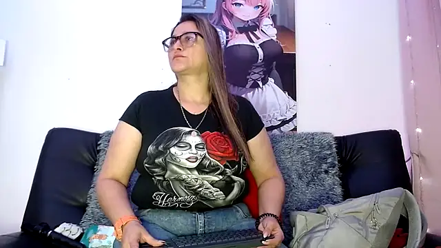 LAHILA COOPERR online show from October 2025 12:13:02 PM