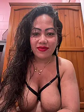 Lindarossyta online show from July 2026 07:26:02 PM