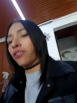 Aliciacute   online show from November 2025 08:46:01 PM