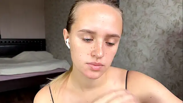 ElisabetLorney online show from October 2025 08:44:01 AM