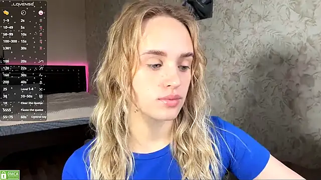 Snapshot of ElisabetLorney chatting on November 2025 08:09:02 AM ElisabetLorney online show from November 2025 08:09:02 AM