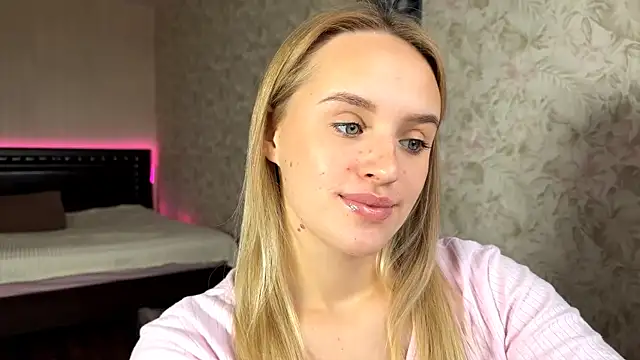 ElisabetLorney online show from October 2025 08:38:02 AM