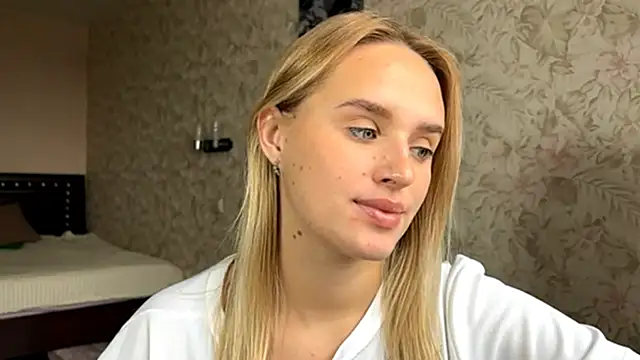 Snapshot of ElisabetLorney chatting on September 2025 07:36:01 AM ElisabetLorney online show from September 2025 07:36:01 AM