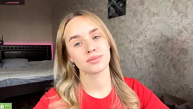 Snapshot of ElisabetLorney chatting on November 2025 08:07:02 AM ElisabetLorney online show from November 2025 08:07:02 AM