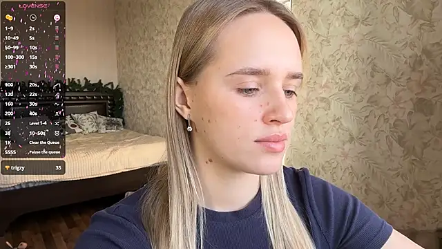 Snapshot of ElisabetLorney chatting on December 2025 08:09:02 AM ElisabetLorney online show from December 2025 08:09:02 AM