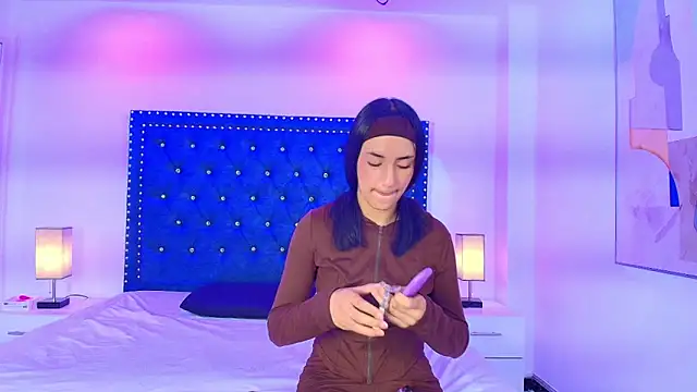 Damian and roxanne online show from March 2026 12:41:01 PM