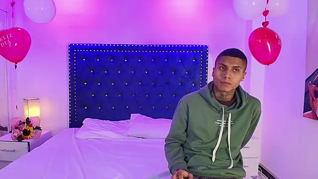 Damian and roxanne online show from February 2026 12:38:02 PM