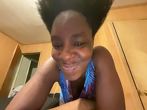 saltlightEmber online show from November 2025 12:14:02 AM